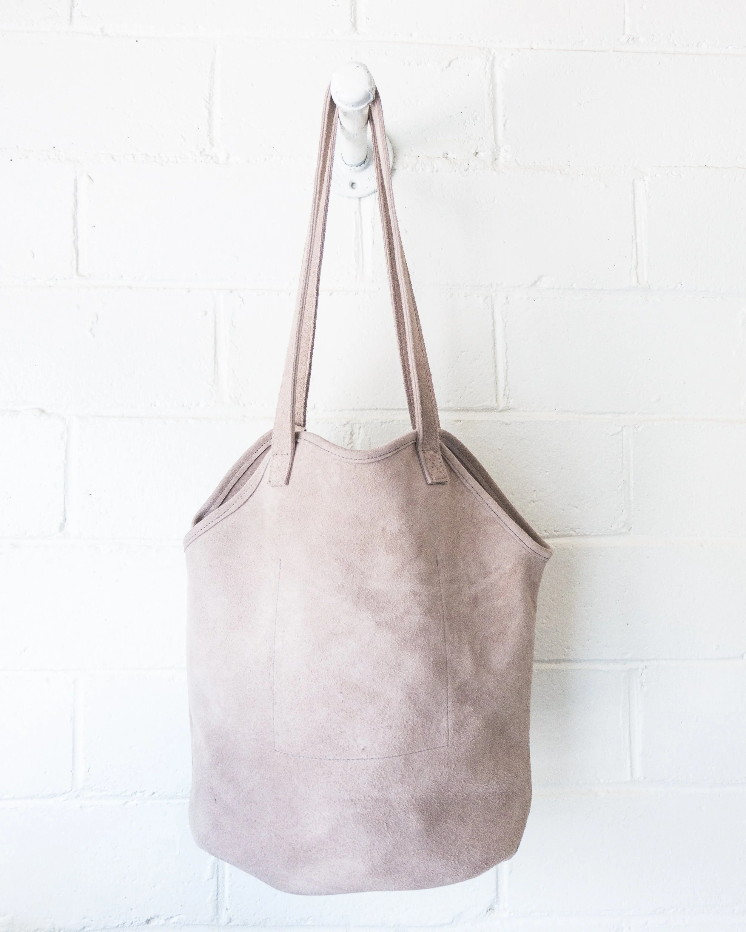 esby-apparel-leather-handmade-in-austin-fisherman-tote-grey_1.jpeg