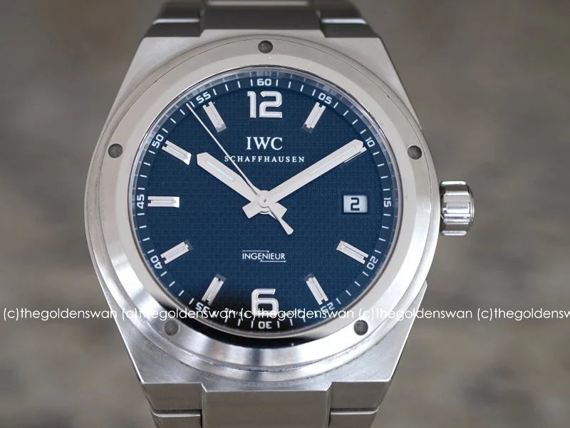 09082018IWC3227e.jpg
