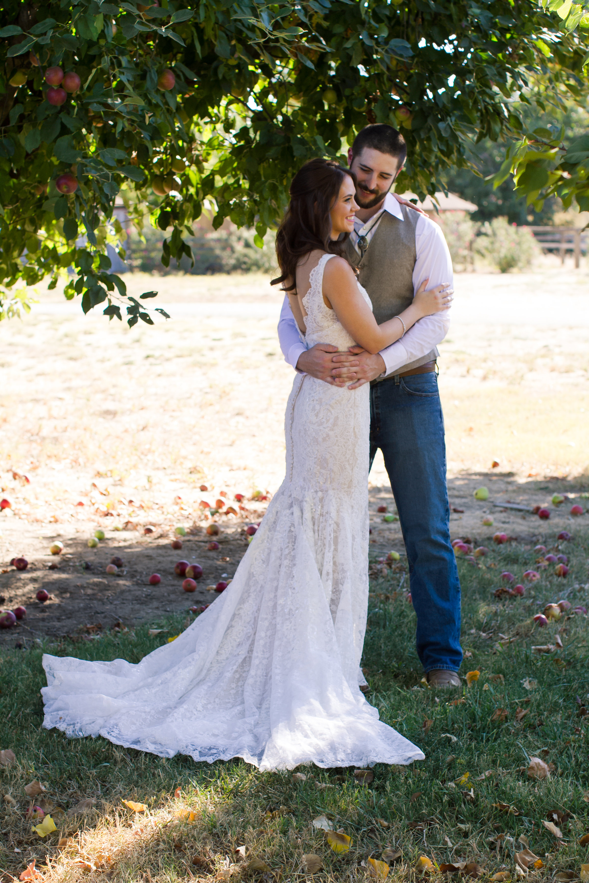 Velours Designs | Redding California | Wedding Florist