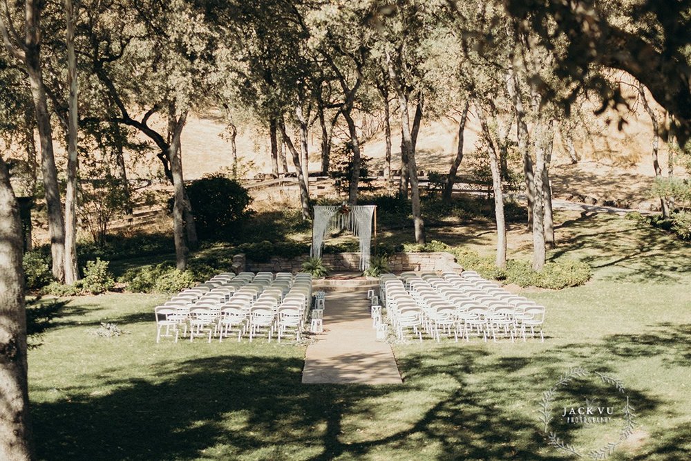 Rustic Bohemian Wedding | Velours Floral Designs | Jack Vu Photography