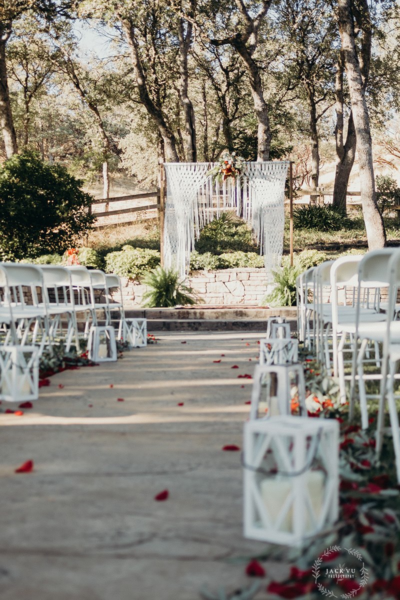 Rustic Bohemian Wedding | Velours Floral Designs | Jack Vu Photography