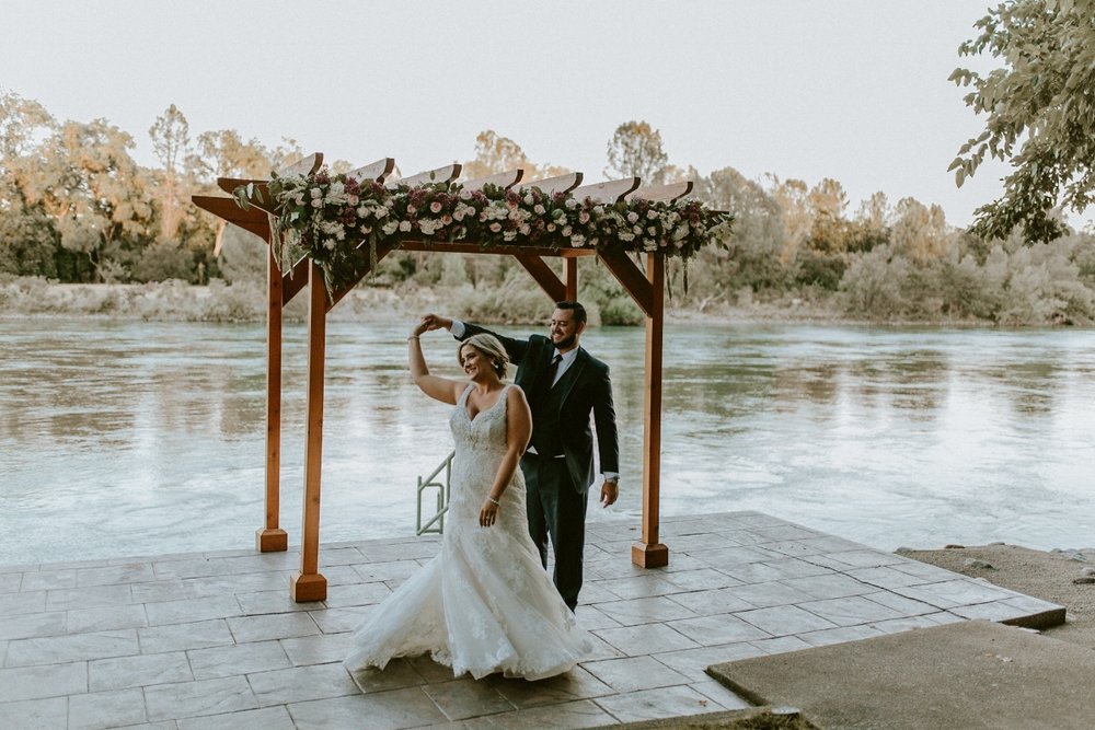 Sacramento River Wedding | Velours Designs