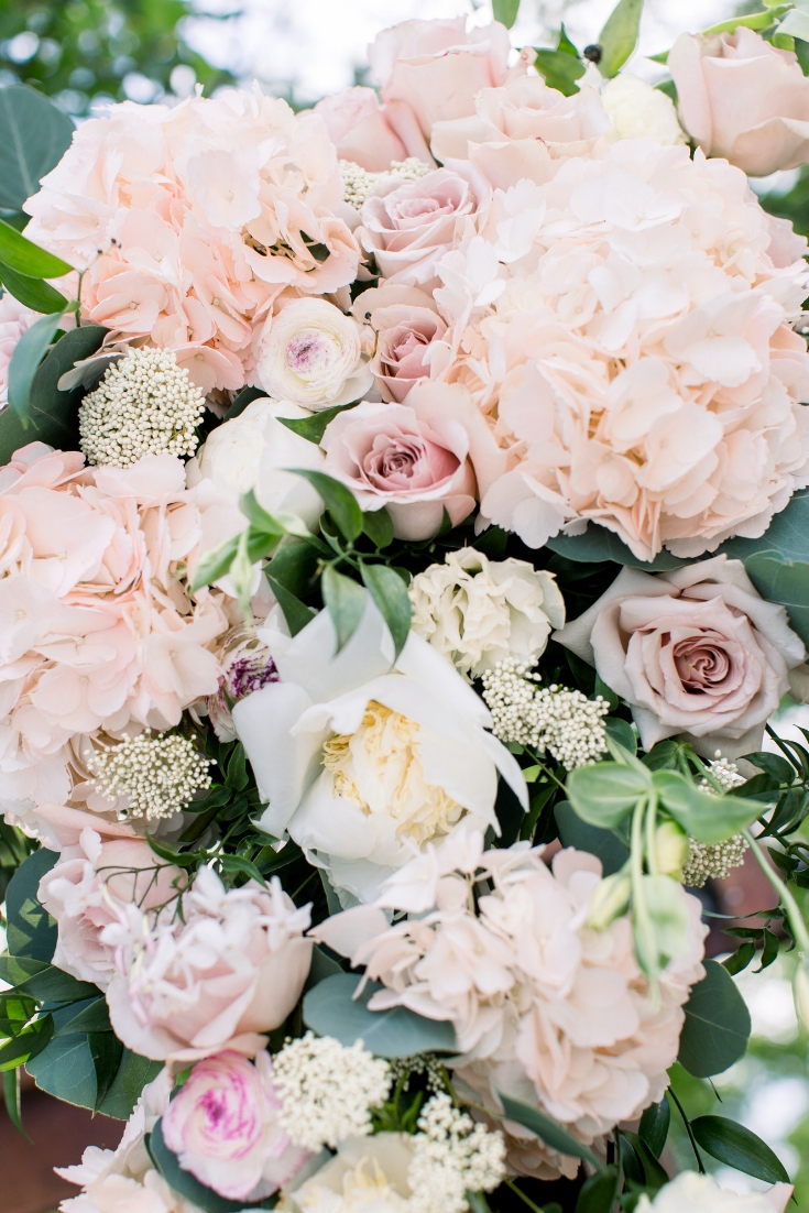 Luxurious Spring Wedding | Velours Designs | Holly Kiker Photography