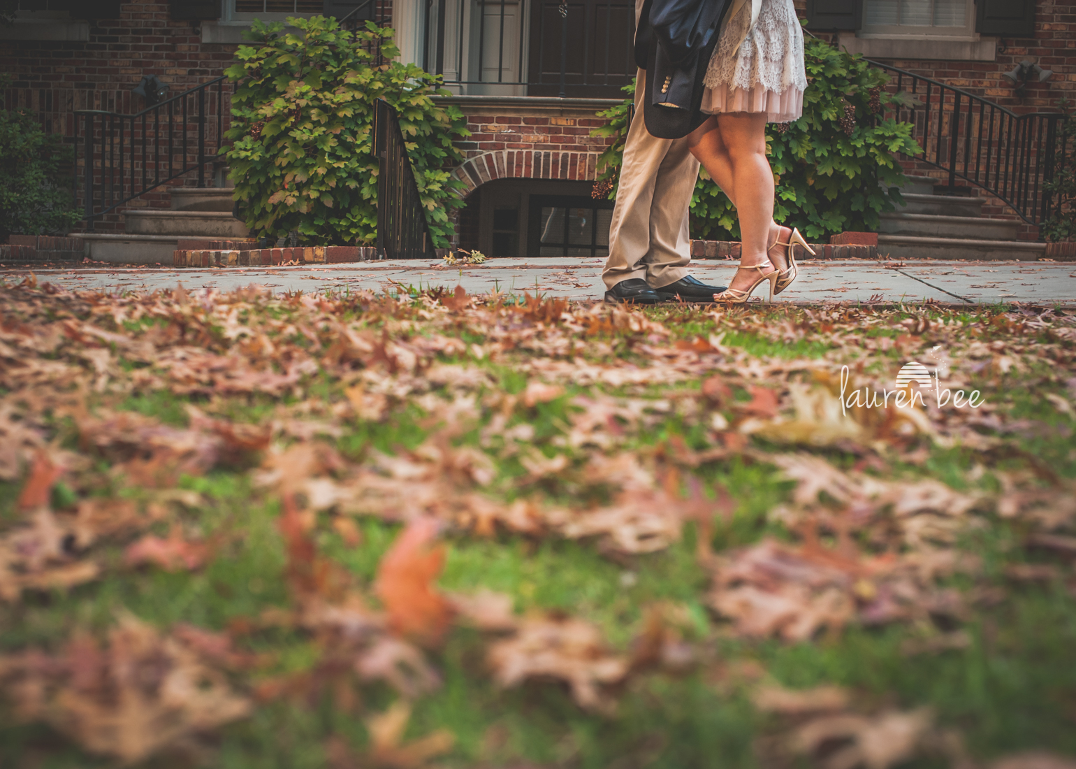 Ahhhh... Autumn leaves and love....