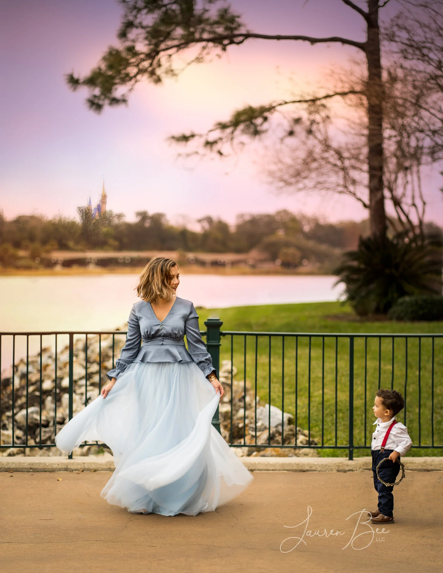 Disney World Photographer 3.jpg