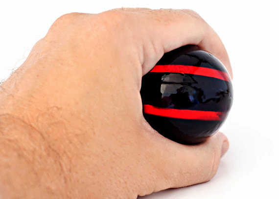 Dragon Soaper Ball Holding.png