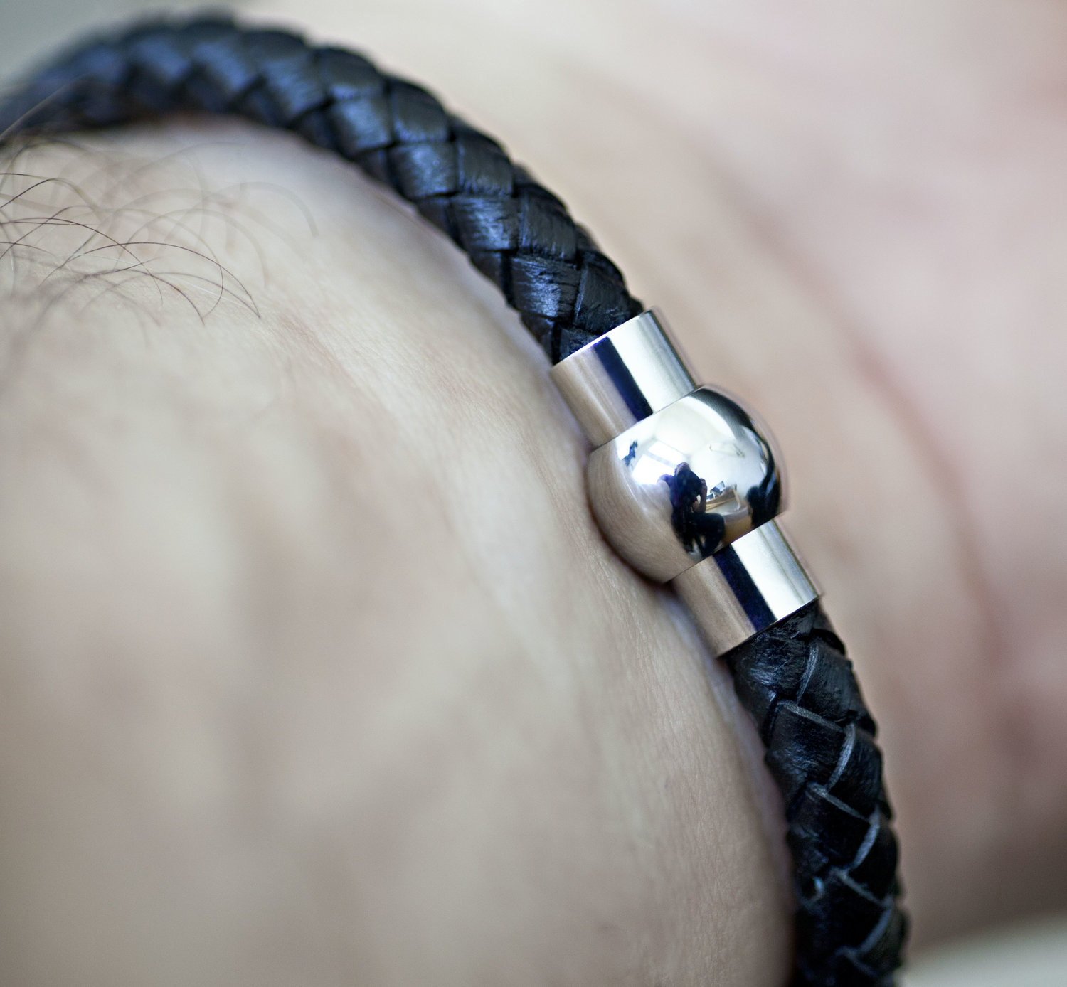 Women & Men Black Leather Wristband Stainless Steel Magnetic Clasp Bracelet