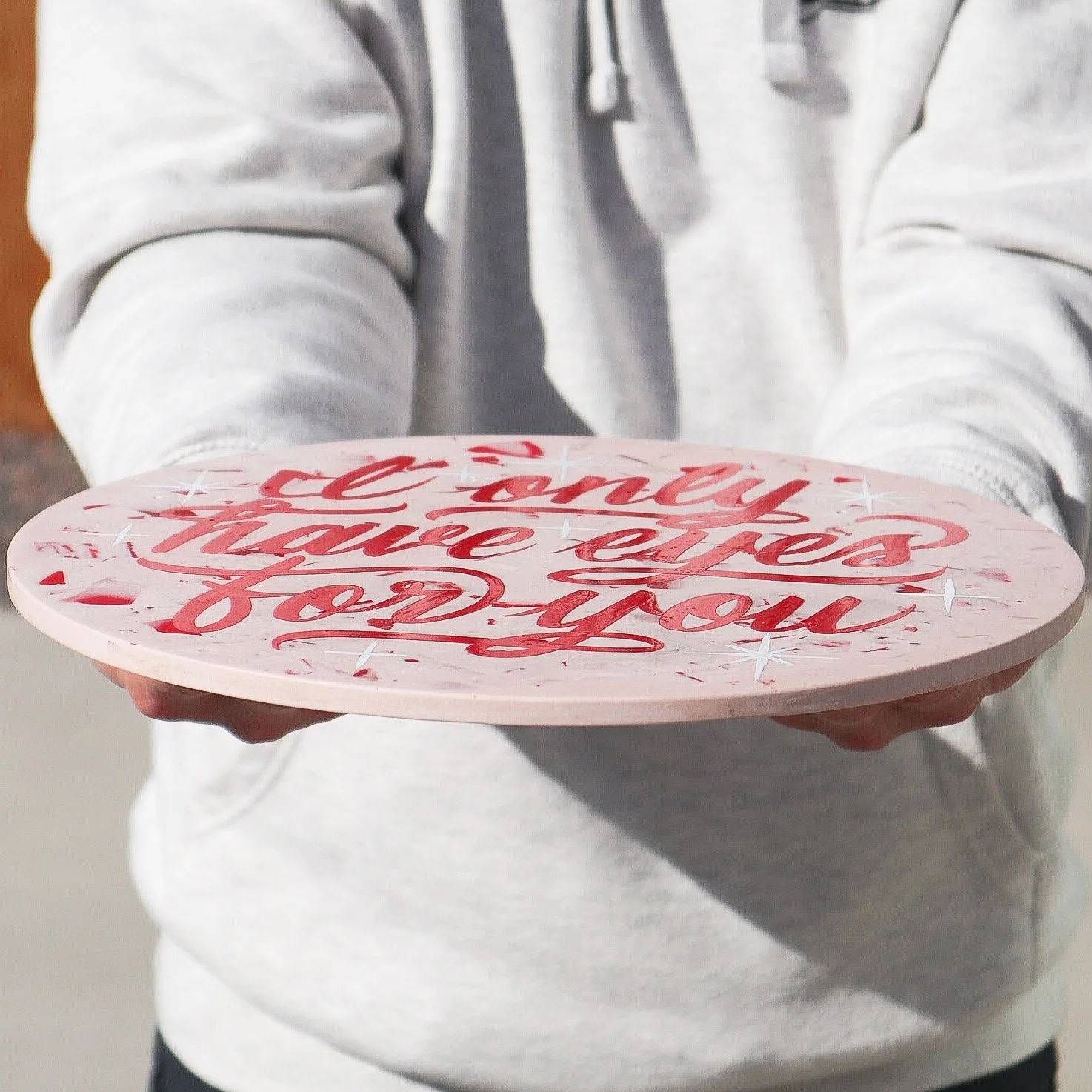 RoundTray_OnlyHaveEyesForYou-3.jpg