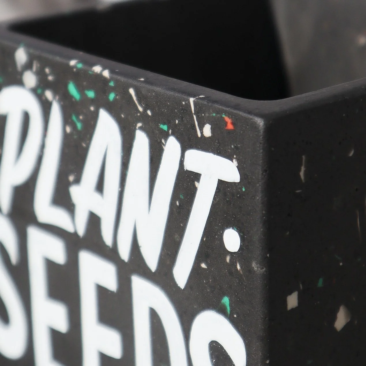 SquarePot_PlantSeeds-4.jpg