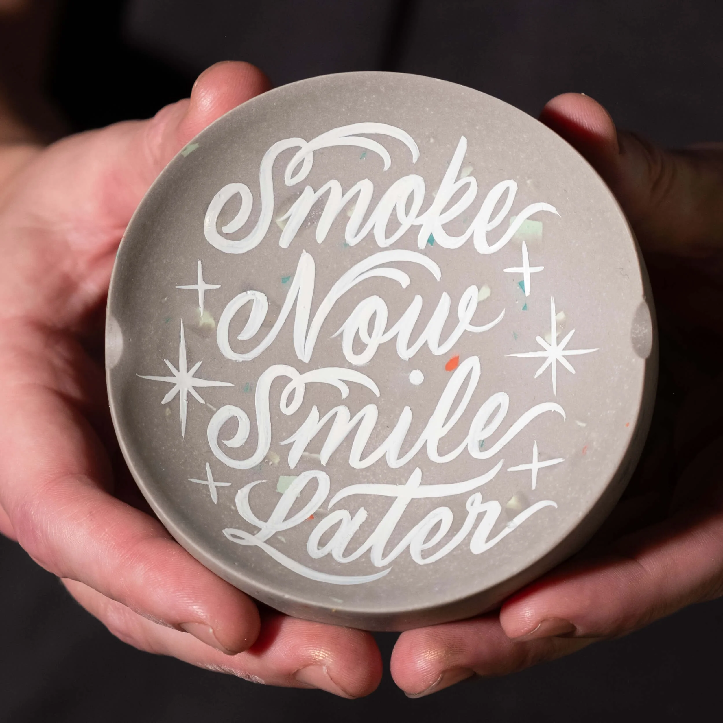 Ashtray Round- Smoke Now - Lt Earth w- White-1.jpg