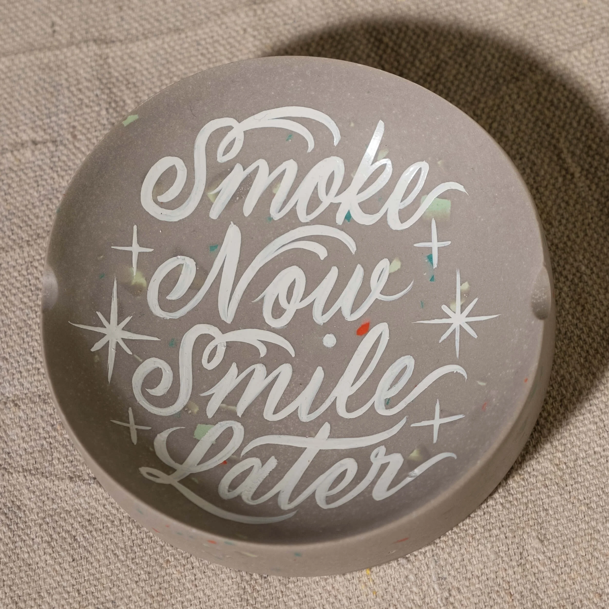 Ashtray Round- Smoke Now - Lt Earth w- White-3.jpg