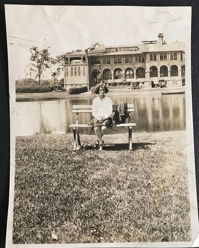 Fun on Belle Isle! #belleislecasino #macarthurbridge .
.
.
.
.
#estatesale #estatesalefinds #estateliquidation #estate #michigan #detroit_igers #estatesalescore #belleisle #detroithistory #snapshot