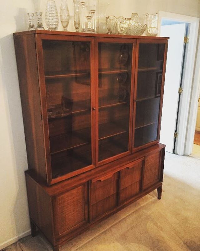 We're in Sterling Heights this week! Details at link in profile. .
.
.
.
.
#estatesale #estatesalefinds #estateliquidation #estate #michigan #detroit_igers #estatesalescore #sterlingheights