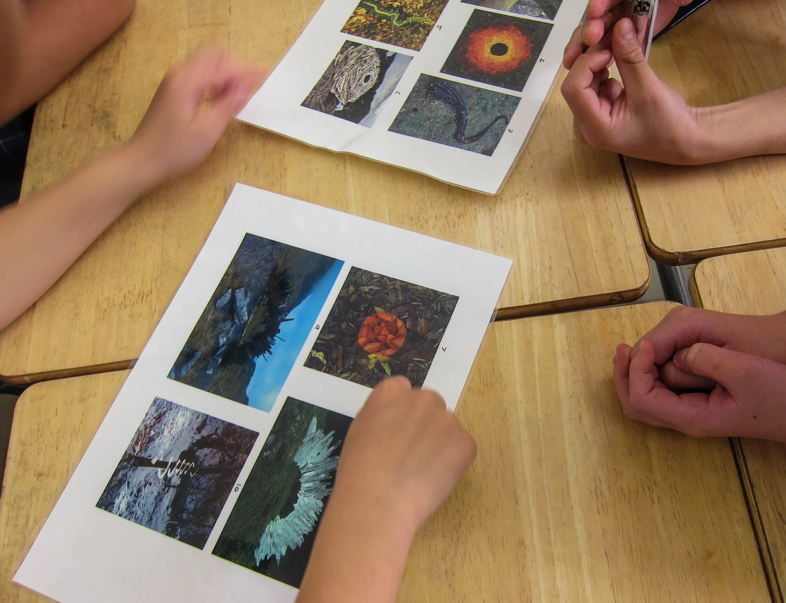 Learning to describe artworks