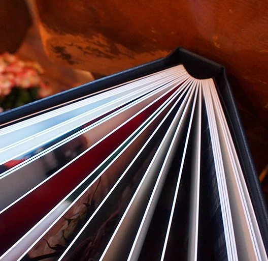 Sturdy pages (thin option as well)
