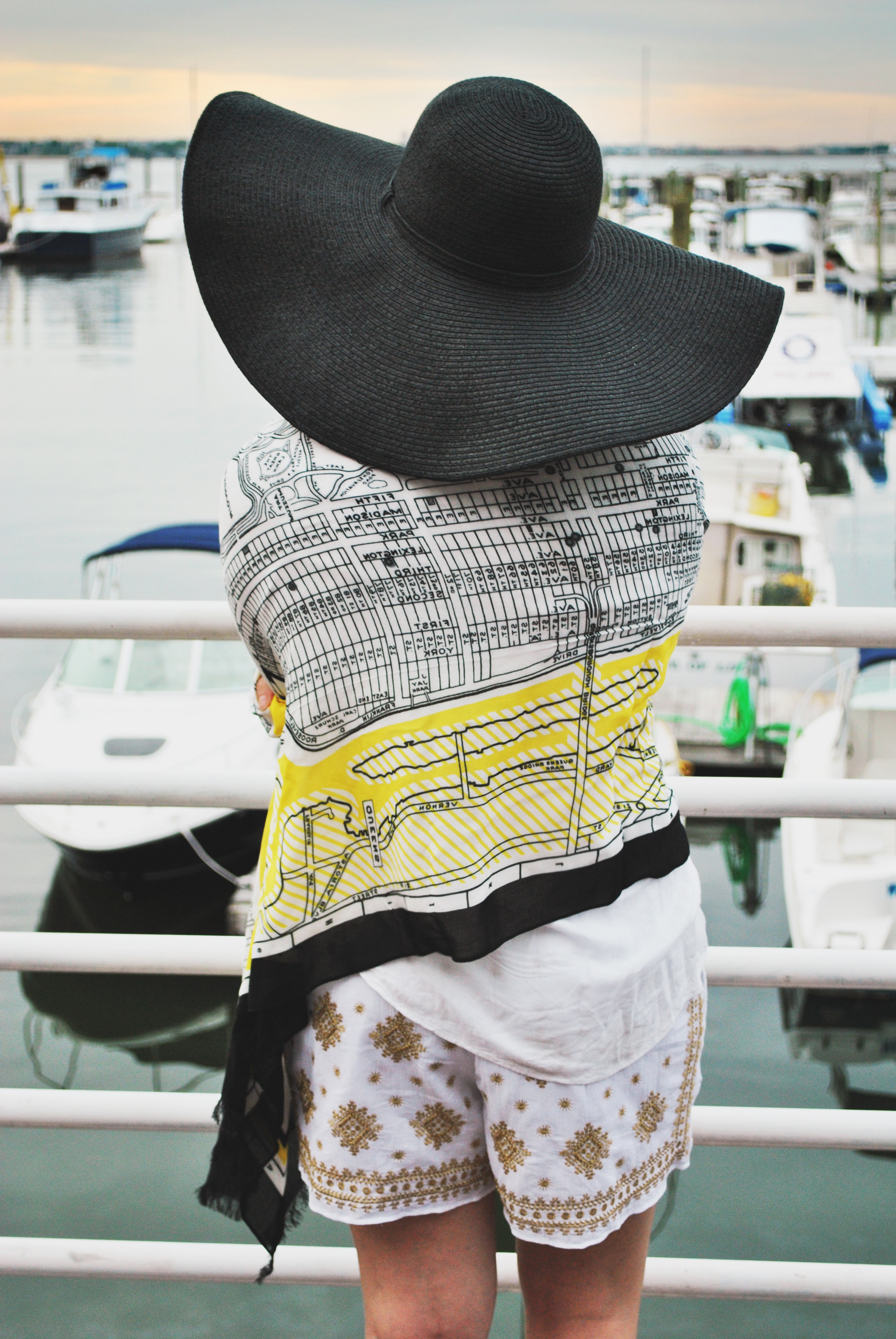 sailing outfit // summer outfit // white shorts outfit // j.crew // bloomingdale's // kate spade // big hat // thoughtfulwish 