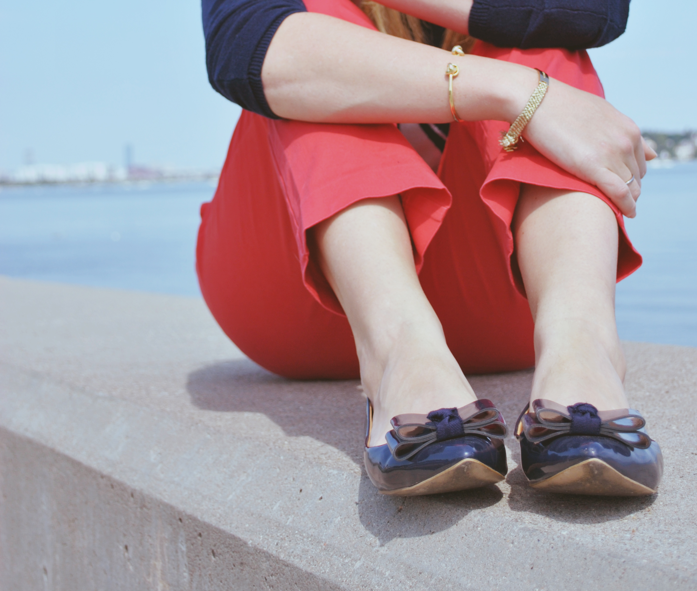 New England Style // Pre Fall outfit // coral // navy // sailboat sweater // Boston Style // jcrew | thoughtfulwish