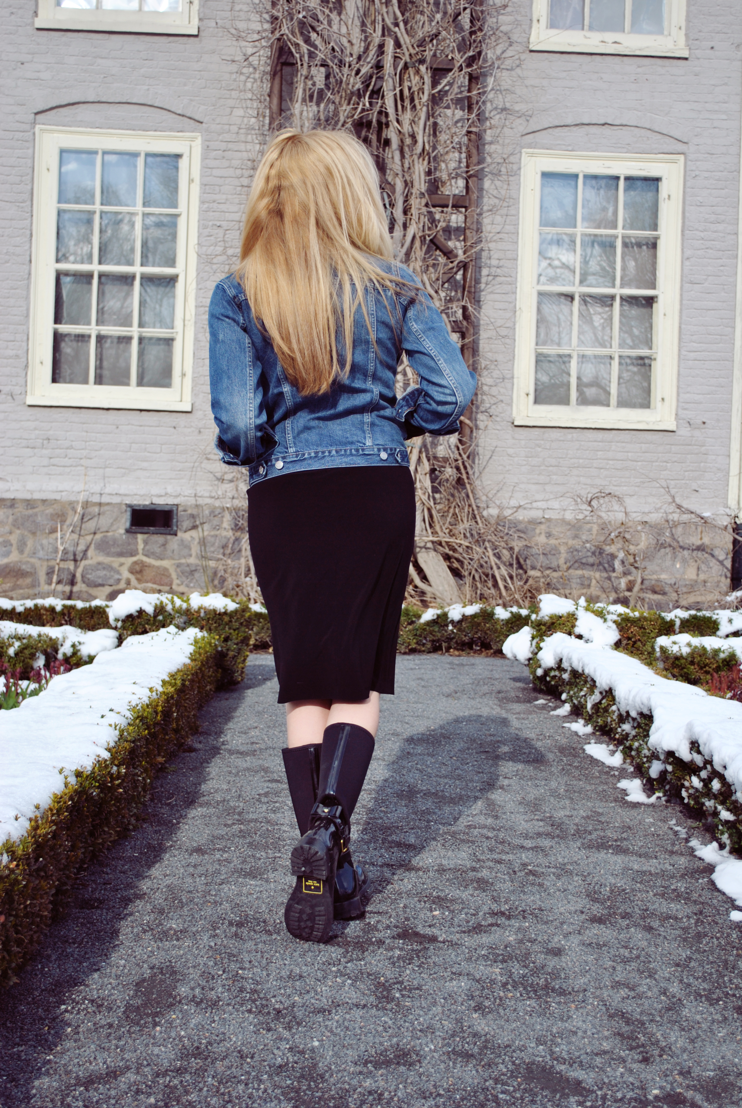 thoughtfulwish | spring outfit // boston fashion // boston blogger // ootd // fashion // denim // turtleneck dress // meredith wish