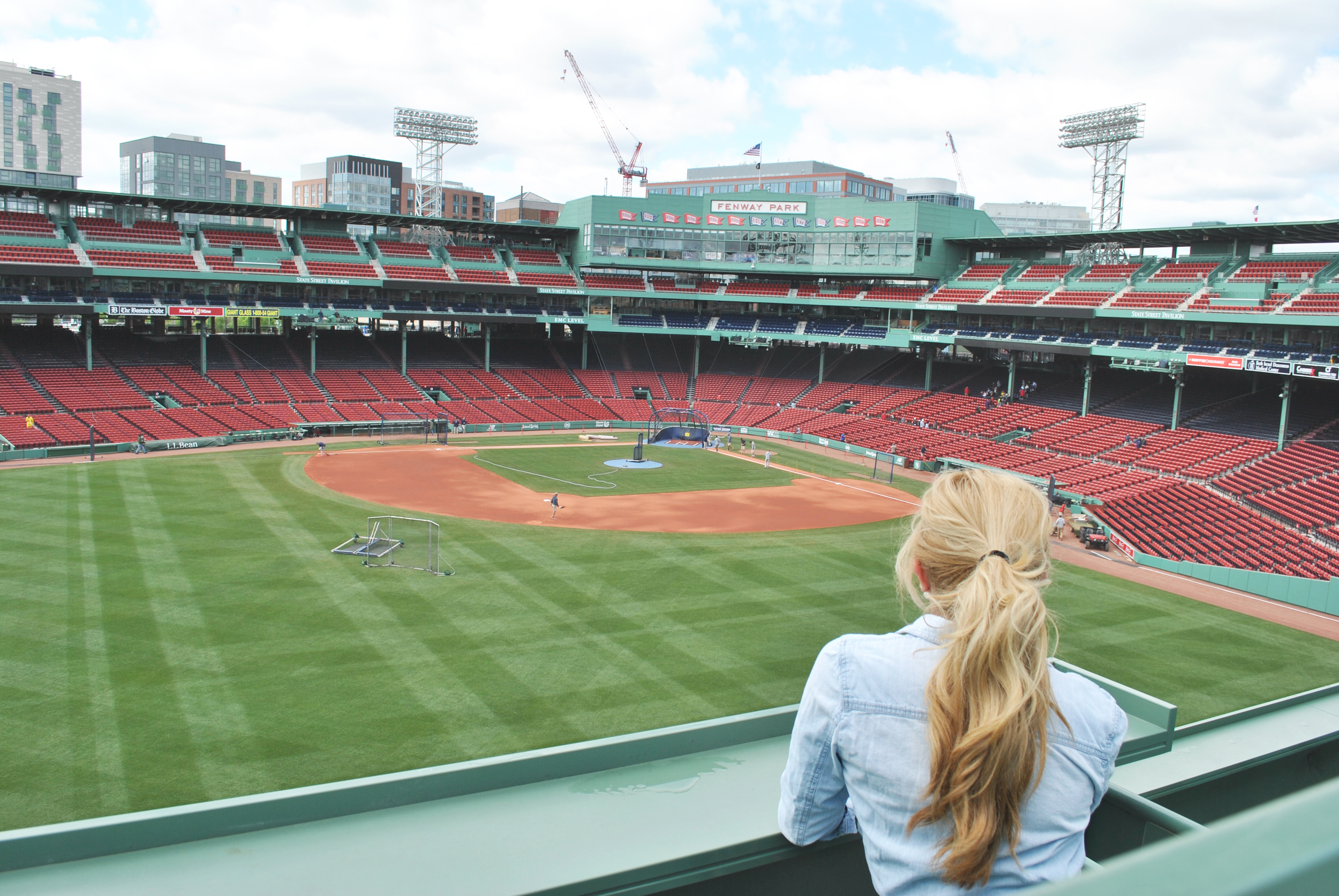 thoughtfulwish | fenway park // red sox // fashion blogger // preppy // baseball // ootd // boston // meredith wish