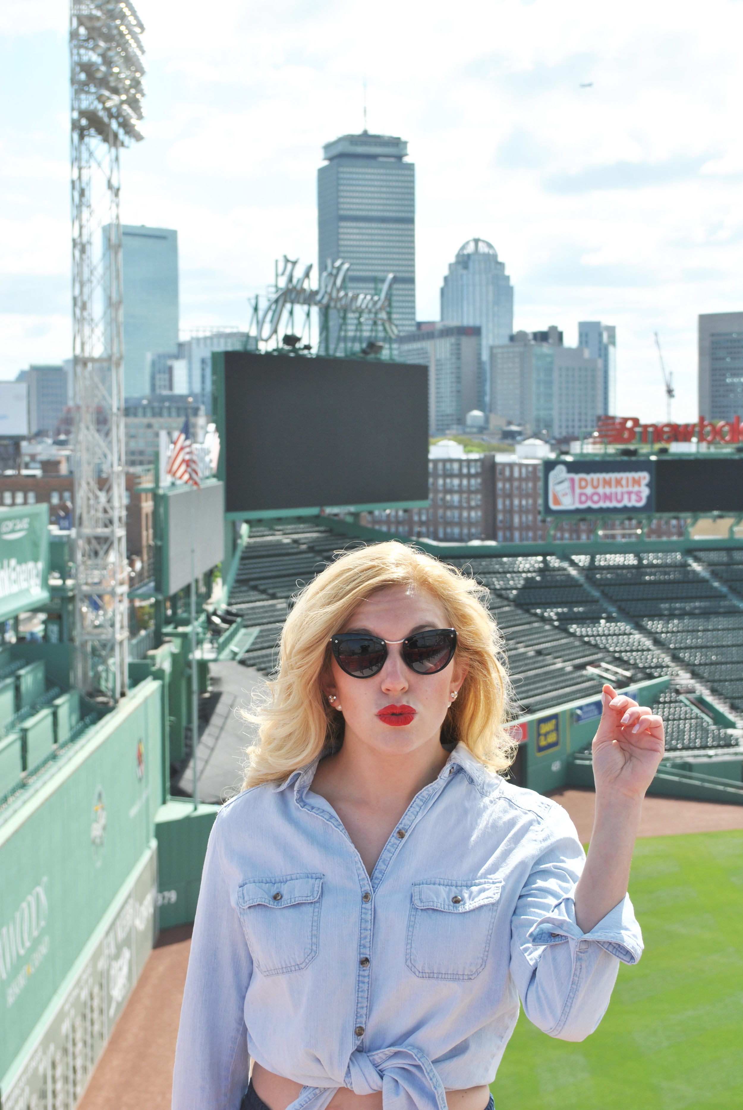 thoughtfulwish | fenway park // red sox // fashion blogger // preppy // baseball // ootd // boston // palazzo pants // meredith wish 