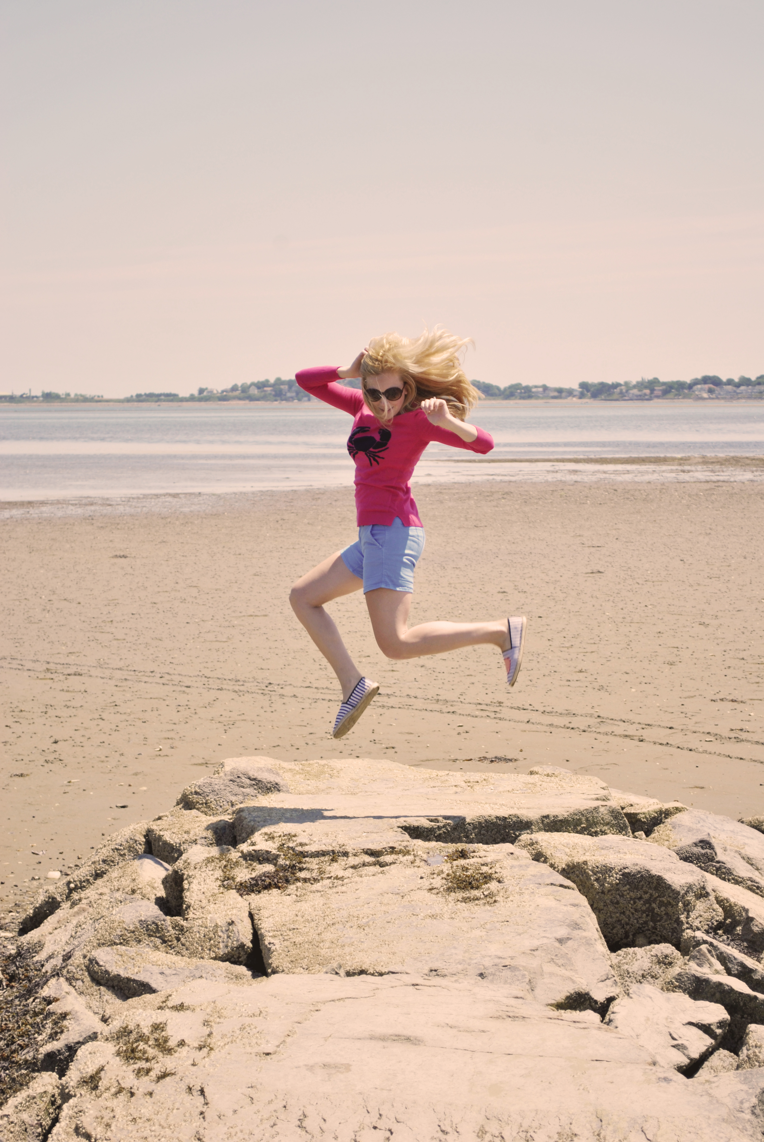 thoughtfulwish | talbots // novelty // crab sweater // pink // shorts // new england fashion // preppy outfit // beach life // ocean life // salty hair