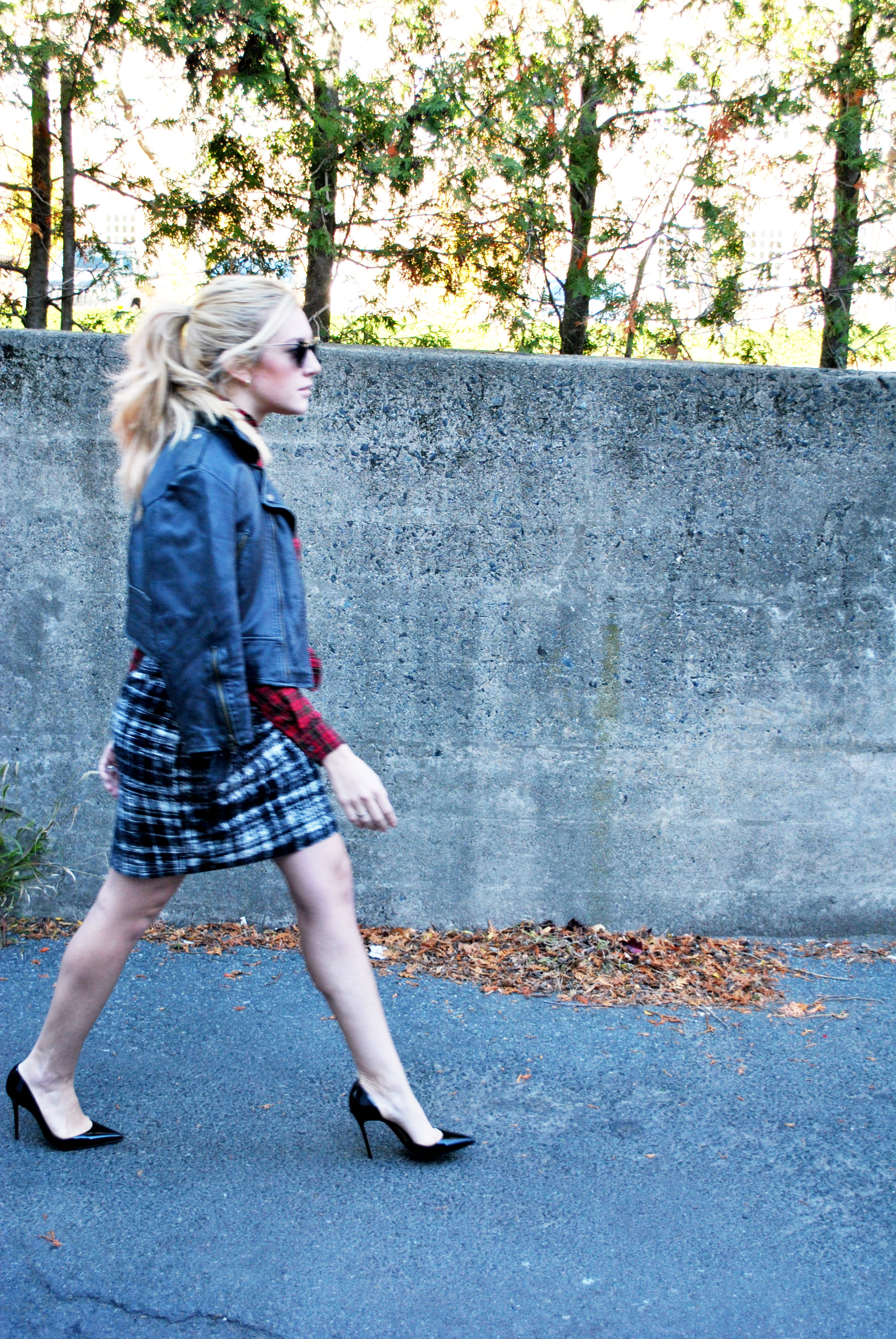 thoughtfulwish | preppy, plaid, plaid outfit, fall outfit, winter outfit, j.mclaughlin, ann taylor, boston fashion, fashion blogger, fblog, christian louboutin