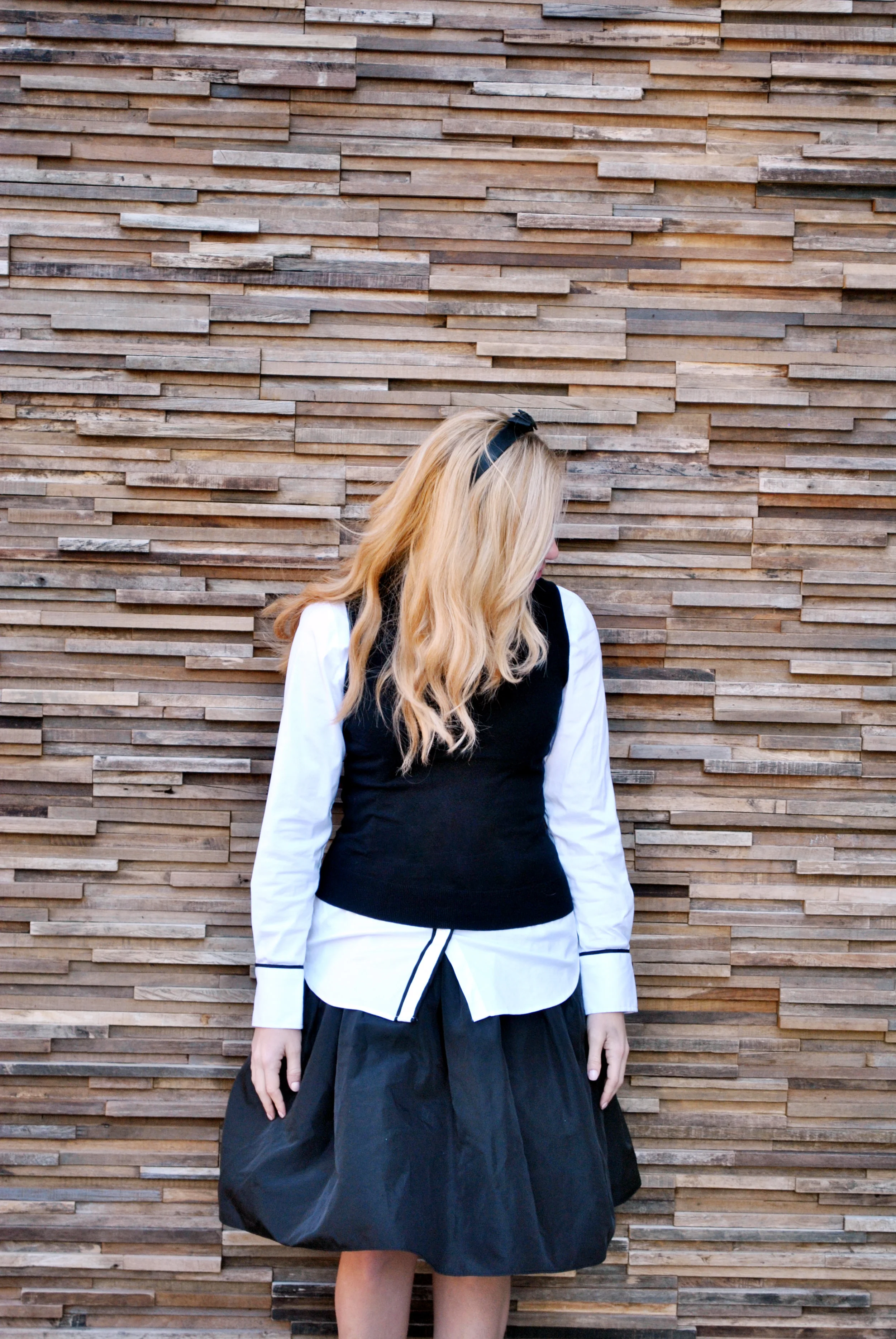 thoughtfulwish | Fashion blogger, fblog, fashion, black and white outfit, black and white fashion, sweater, j.crew, louboutins, layers, meredith wish, boston, work outfit