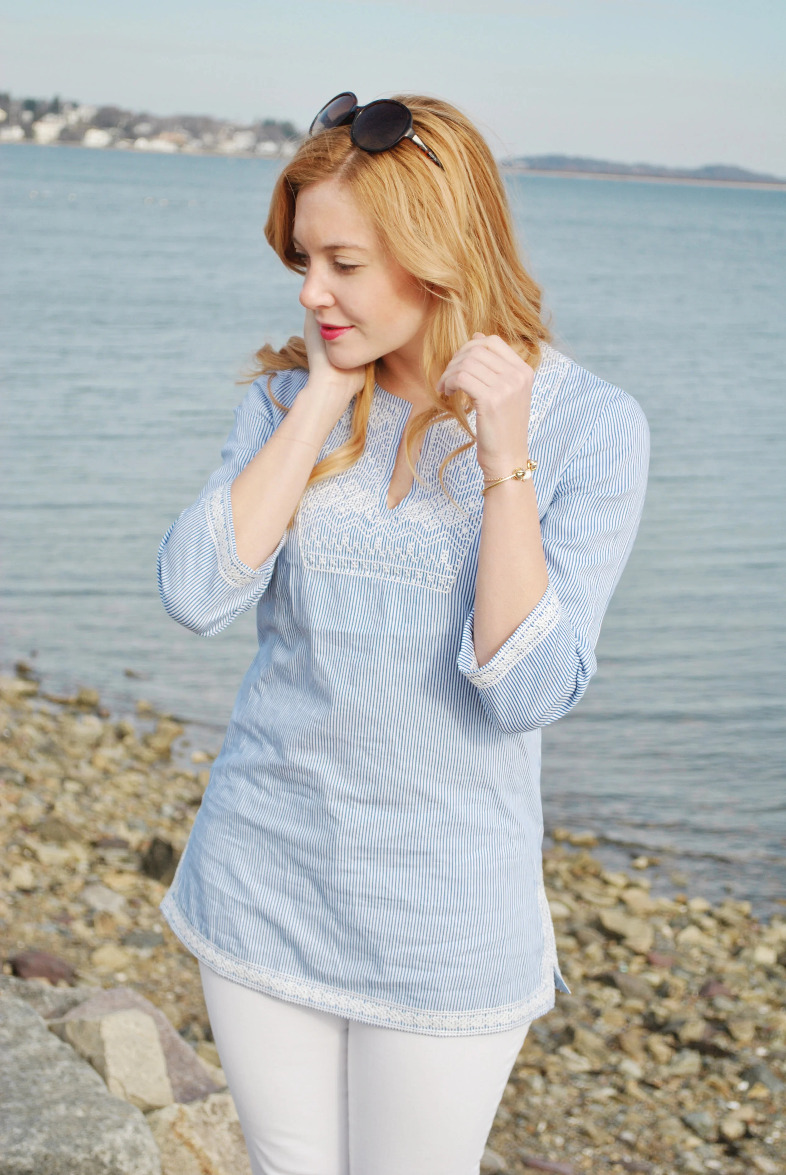 thoughtfulwish l j.mclaughlin, white jeans, spring outfit, tunic, new england fashion, preppy, boston fashion, bosblogger, south shore boston, fashion, blogger