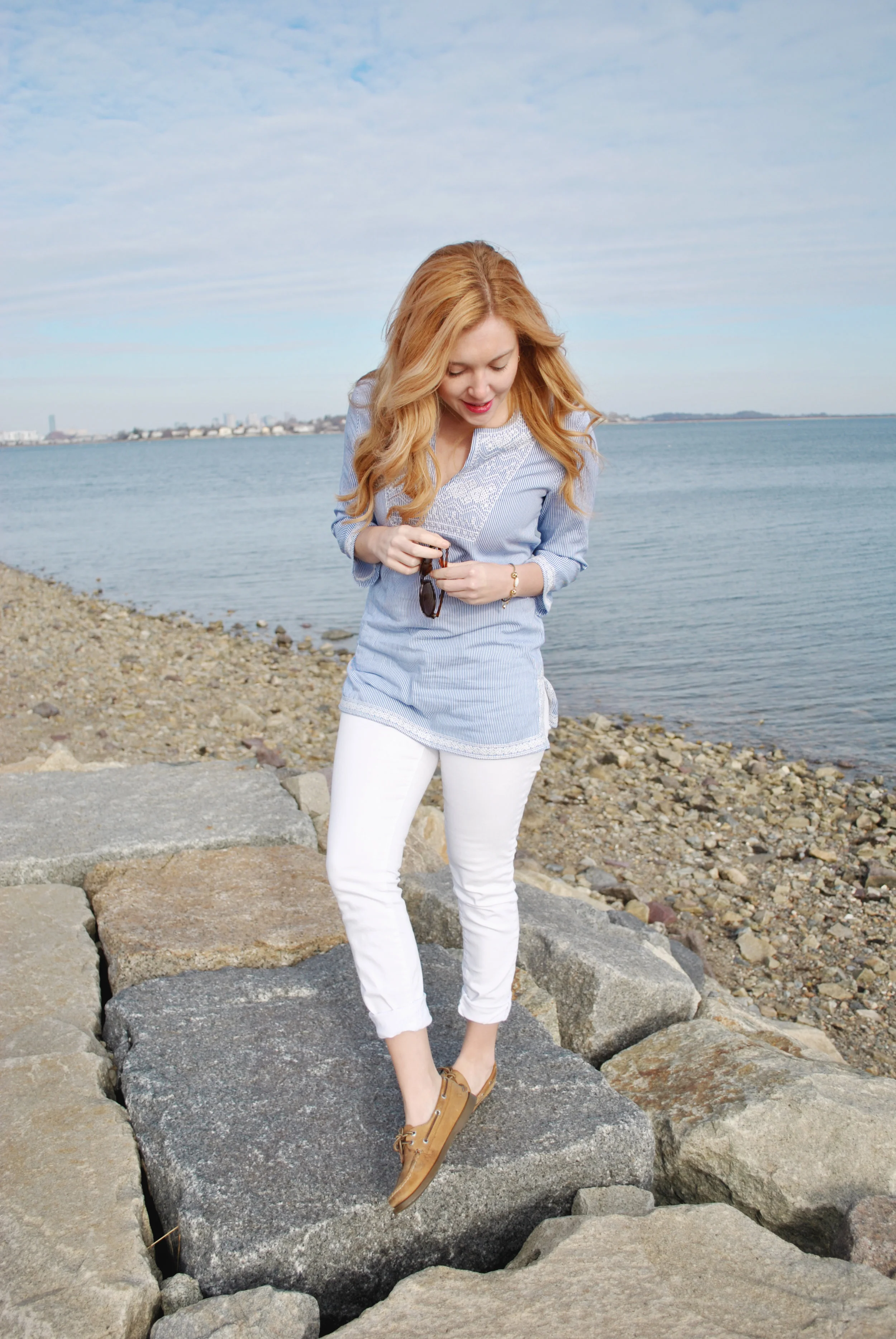 thoughtfulwish l j.mclaughlin, white jeans, spring outfit, tunic, new england fashion, preppy, boston fashion, bosblogger, south shore boston, fashion, blogger
