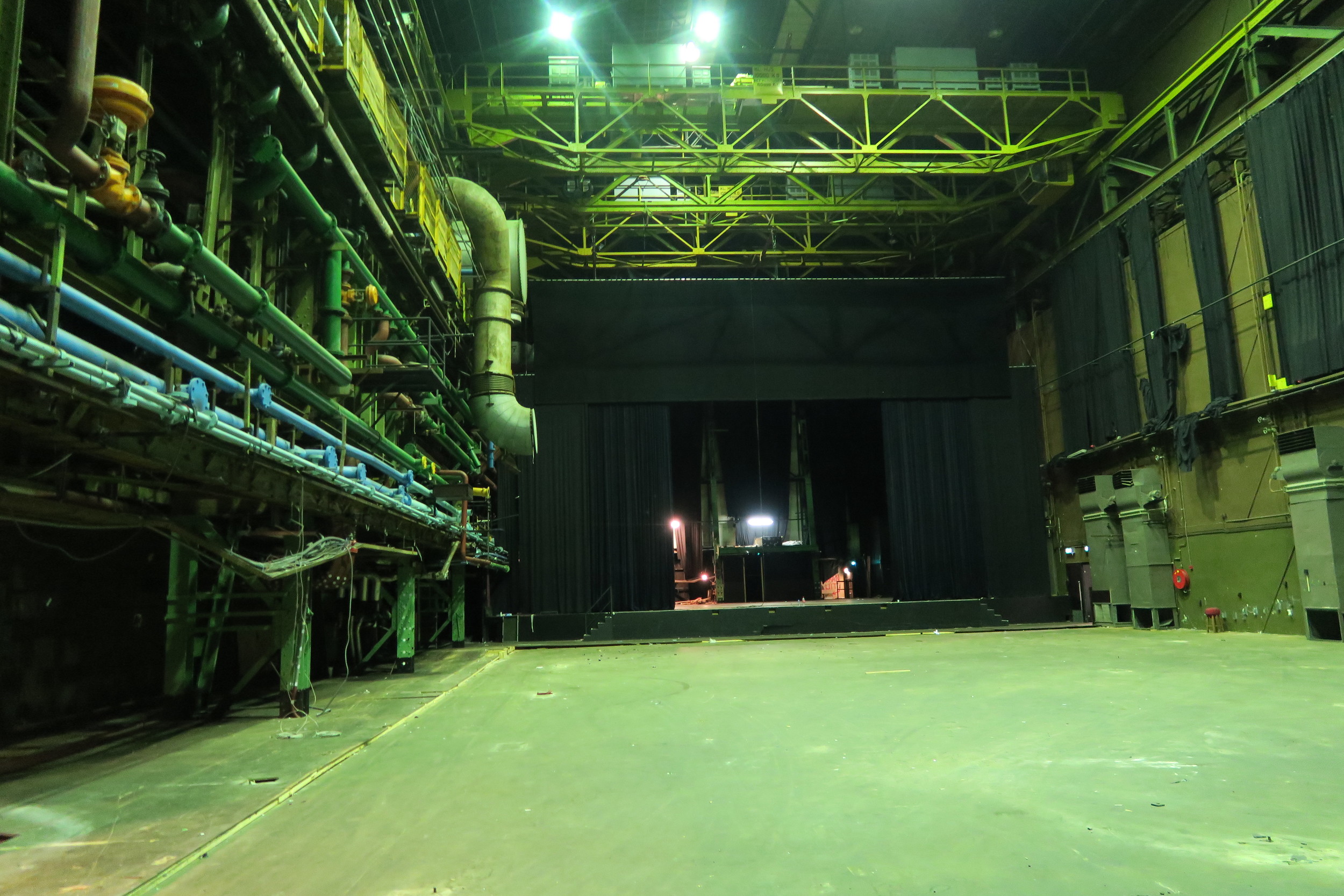 Interieur van de te behouden Werkspoorhal = Langhouthal.