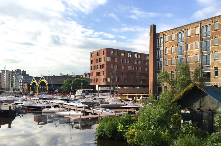 Artist impression van de nieuwbouw aan de Wittenburgervaart