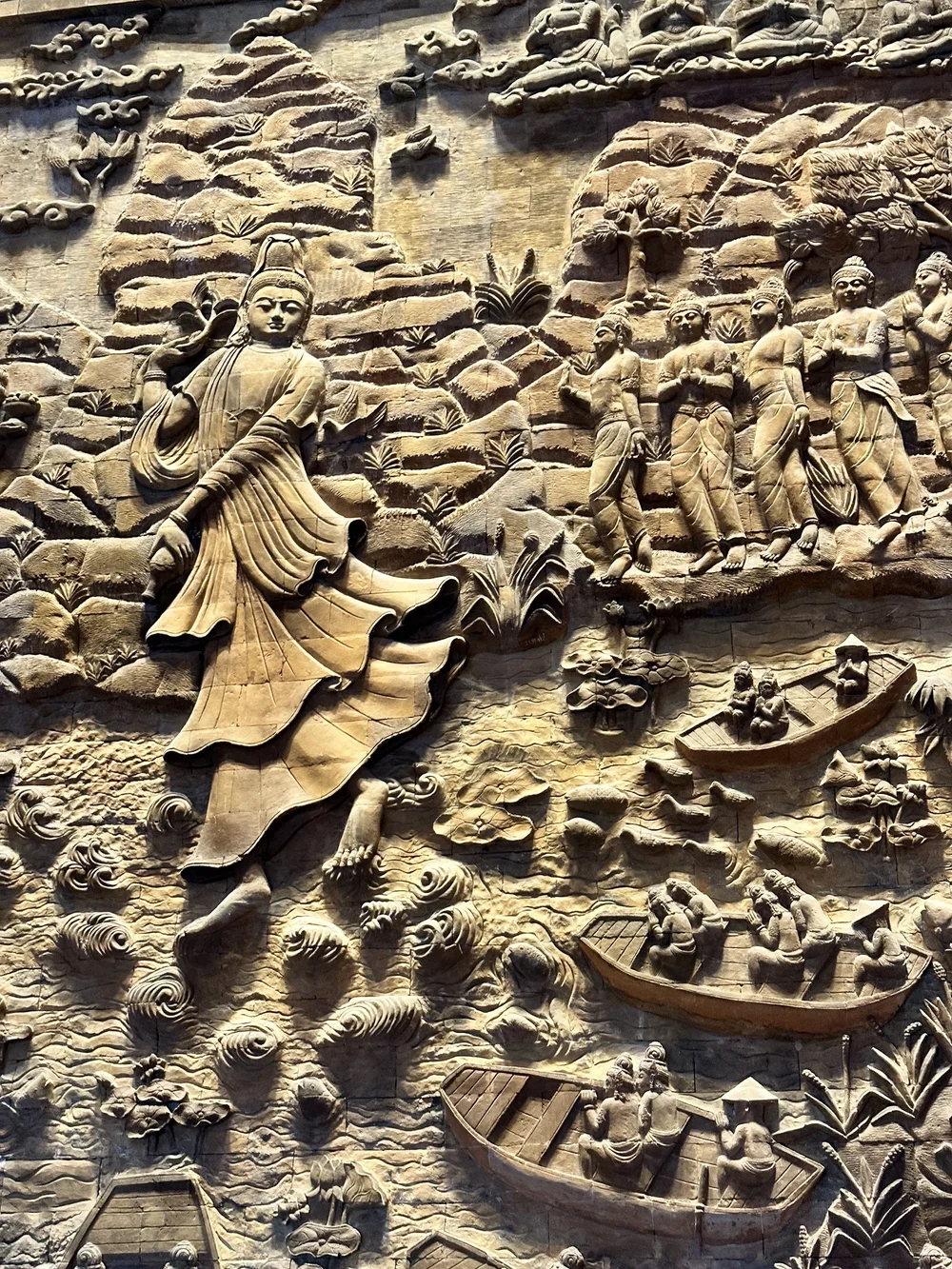  Intricately carved stone relief sculptures at Tam Chúc. 