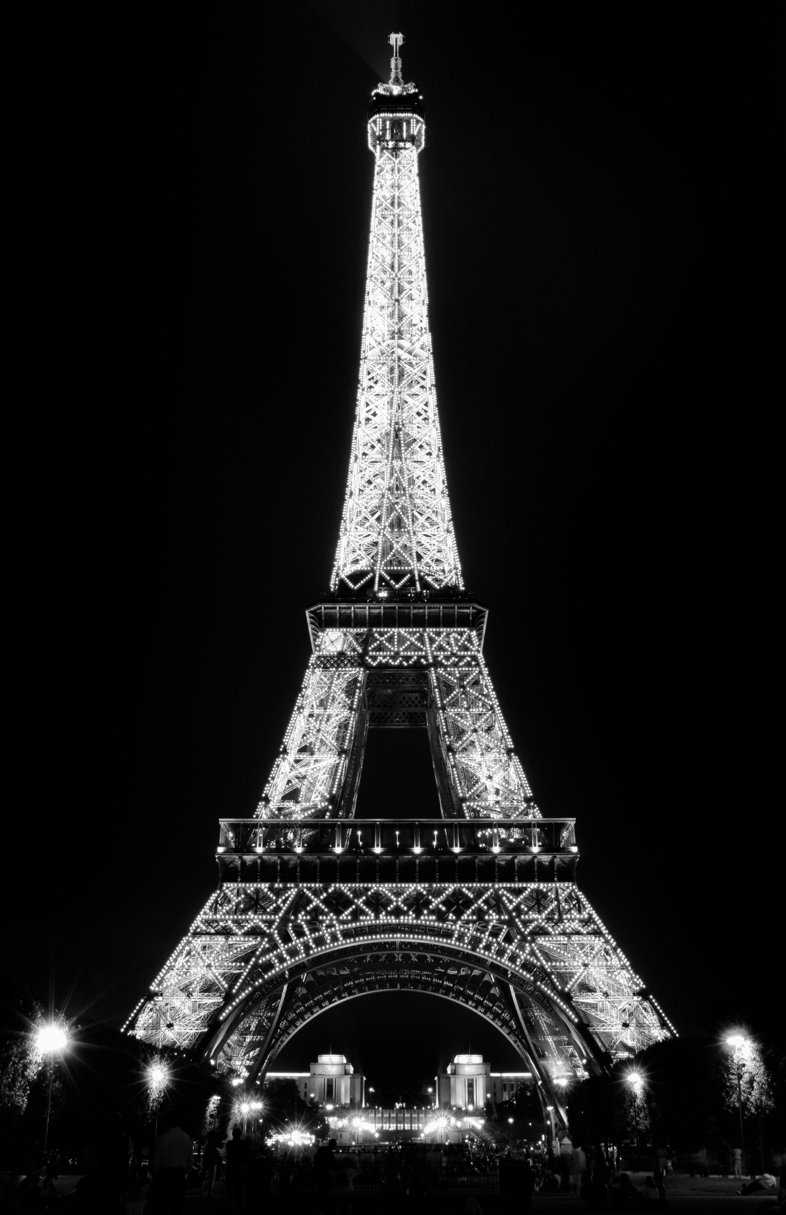 Eiffel Tower Cropped.jpg
