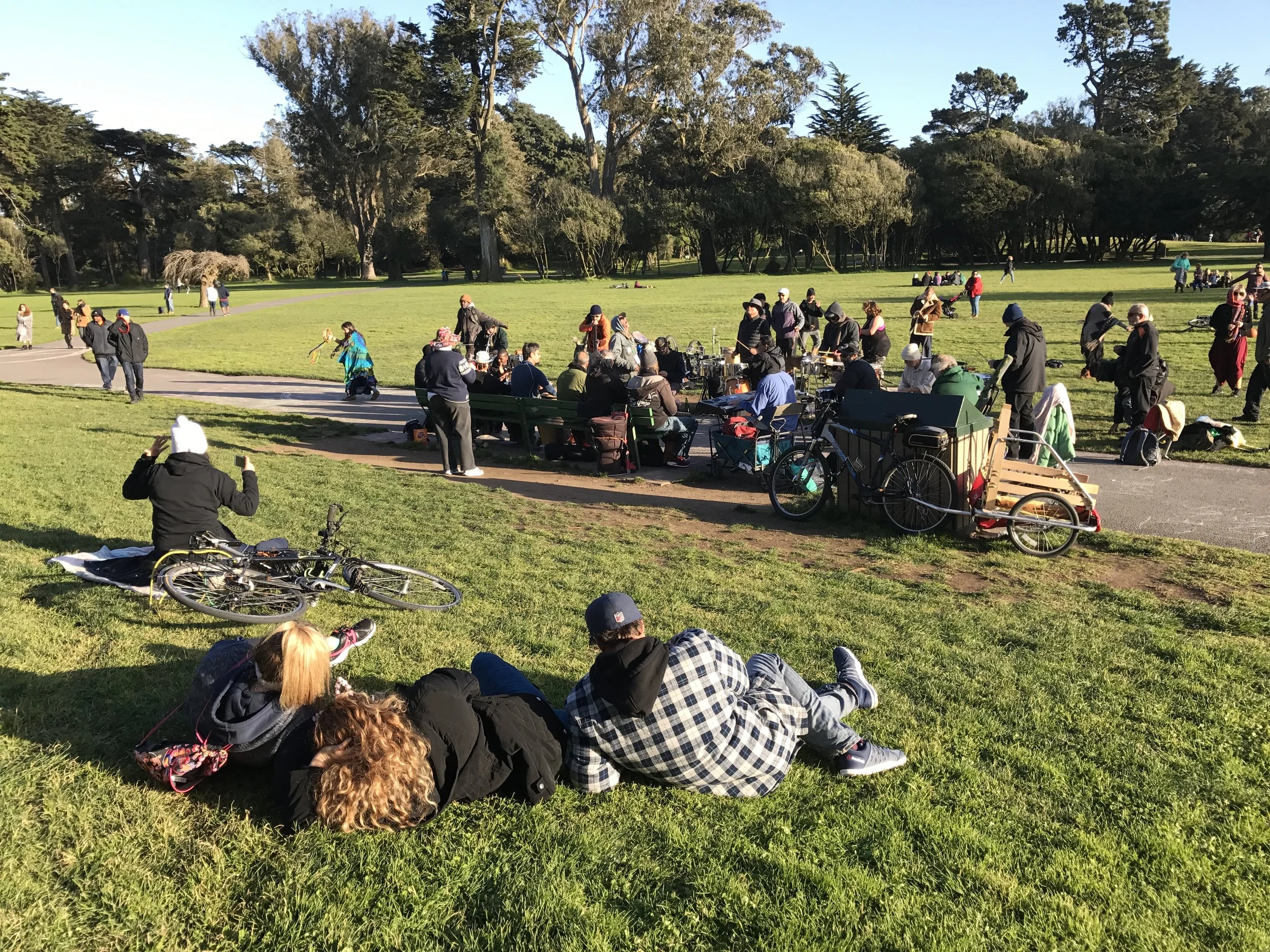 1/1 HIPPIE HILL