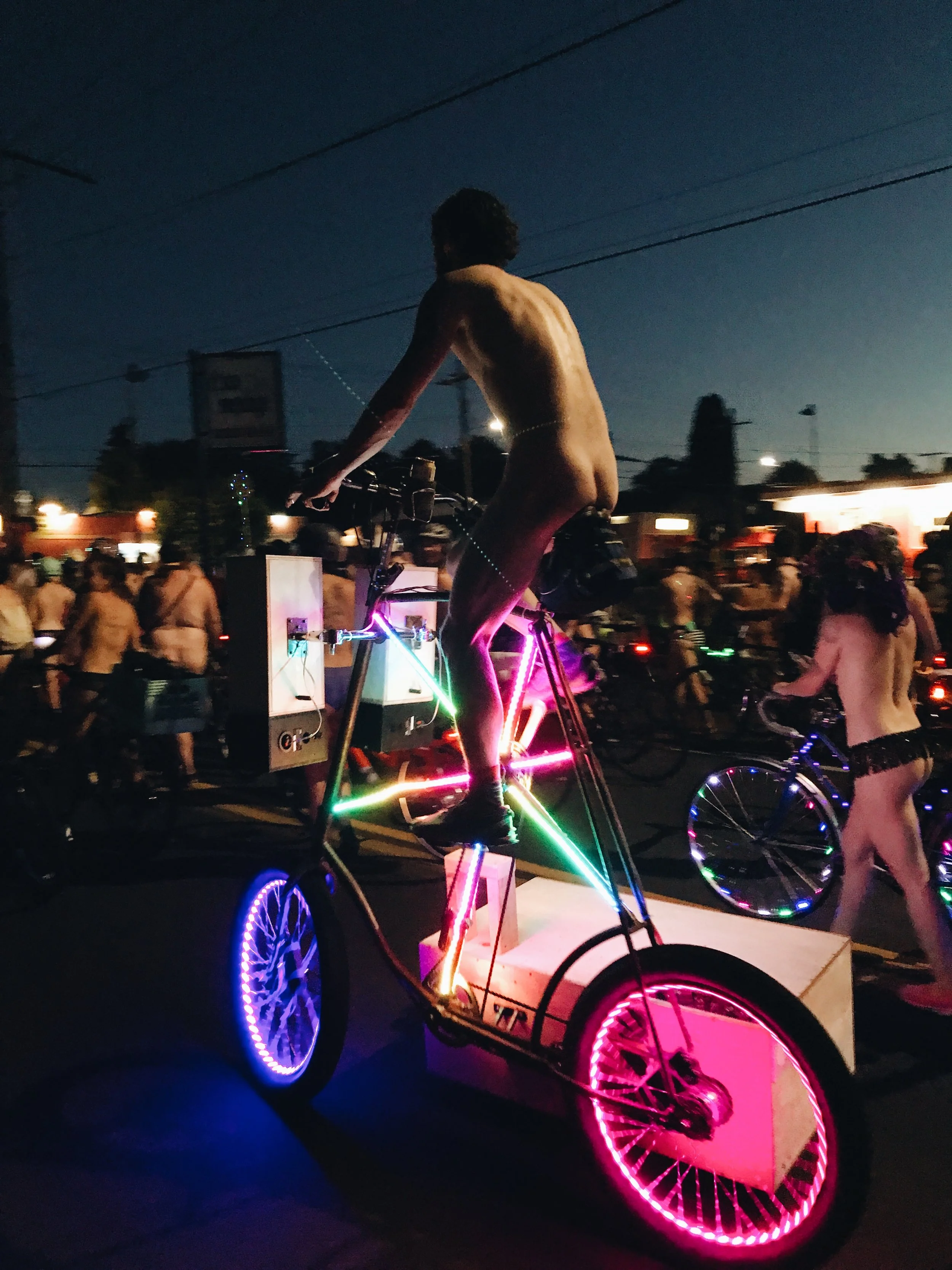 5000 DICKS AND 10000 TITS