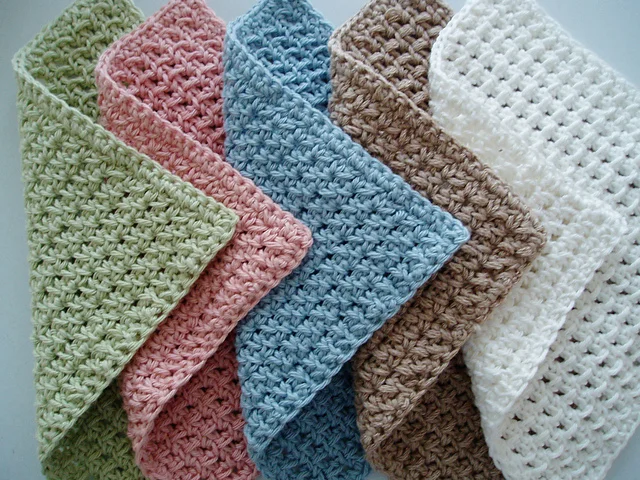 Fancy washcloths are a lovely gift and very classy. These are designed by Kate Alvis and you can find the free pattern on Ravelry .