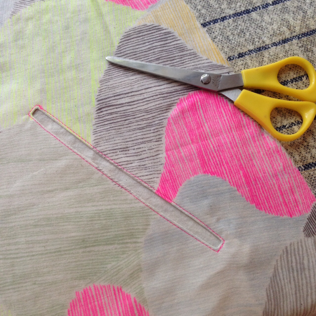 Who knew I had neon pink thread in my stash and that I'd ever use it!