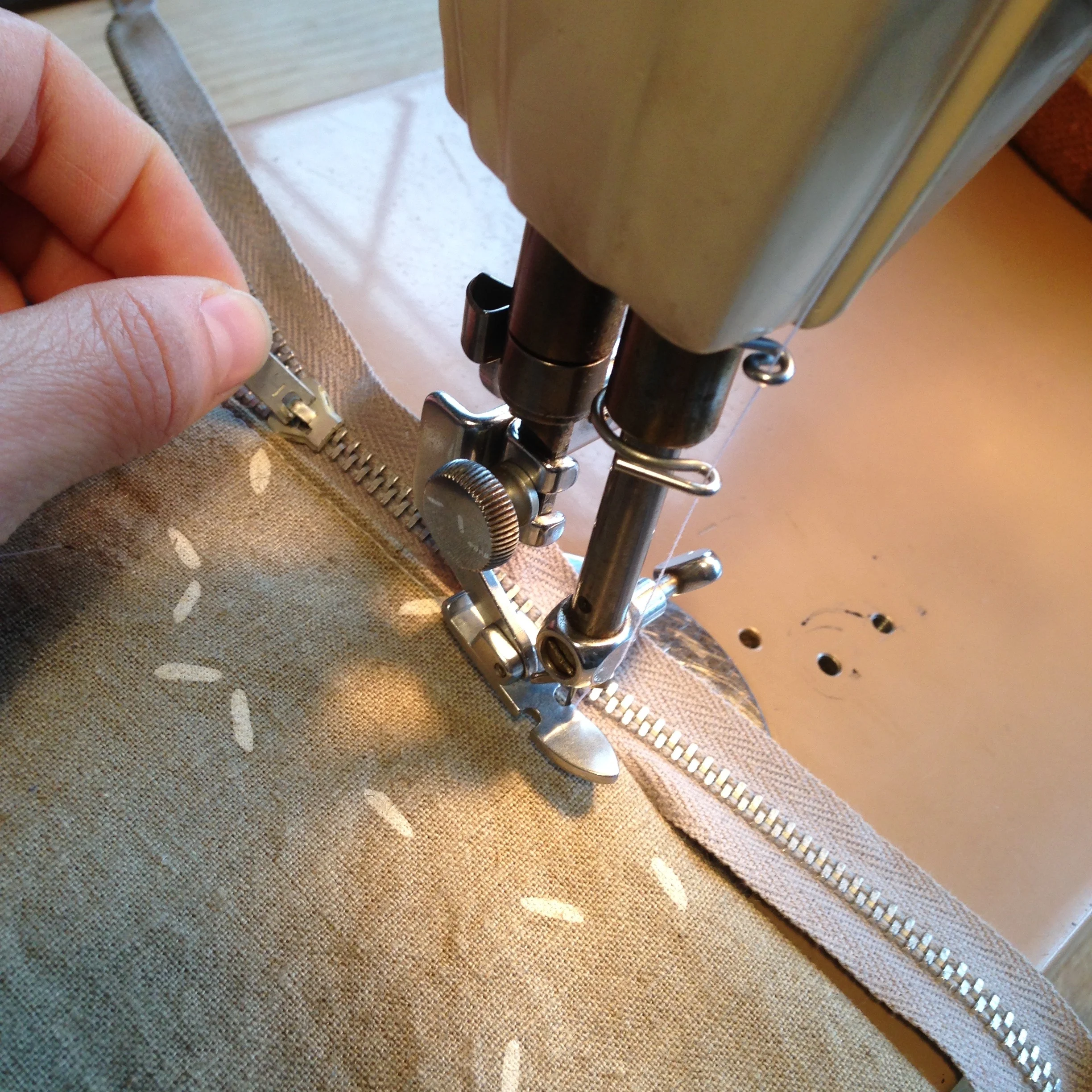 Sewing a Lapped Zipper — Blueprints For Sewing