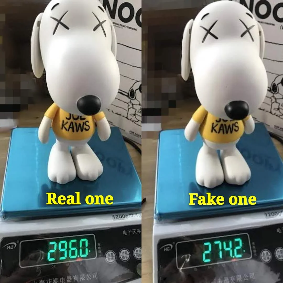 Step 1: Weigh your SNOOPY, the fake one will (usually) be lighter than the real one, real one usually weight around 295 grams. But still it seems that some fake now weight around 300 grams.