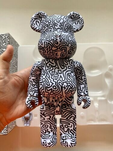 KEITH HARING 400% + 100% BLACK AND WHITE (VERSION 4) - BE@RBRICK ...