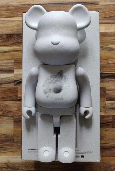 daniel arsham bearbrick