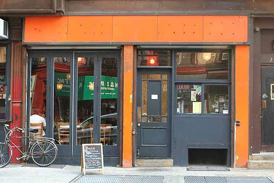 barrio-chino-outside.jpg