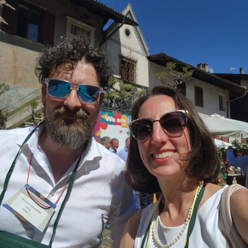 It's Summa-time at @alois.lageder with perfect weather, beautiful scenery, and lots of good wines. What a fabulously elegant fair. It takes place in a paradise of a location and hosts a good-natured, not-too-big crowd. It involves a lunch experience 