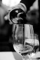 608314529473d603285c381f9d87dc44--white-photography-glass-photography.jpg