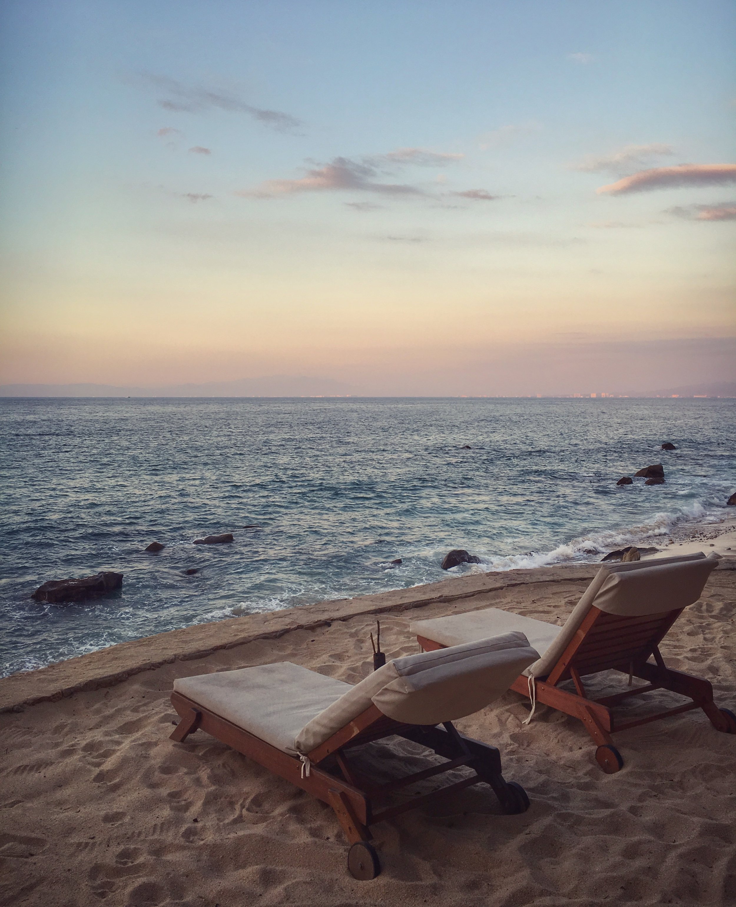 Beachfront relaxation at Xinalani