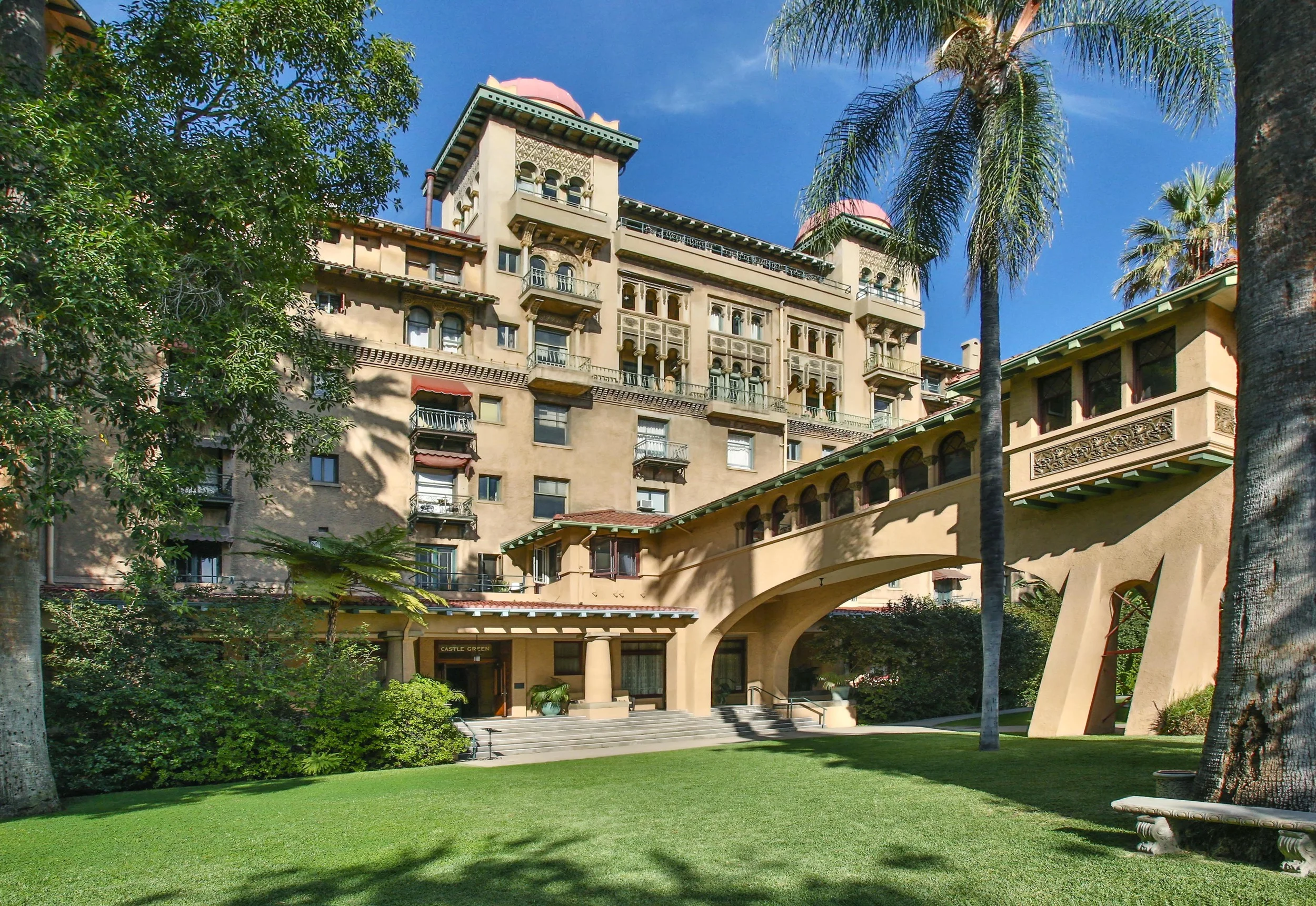 Exterior9103.jpg