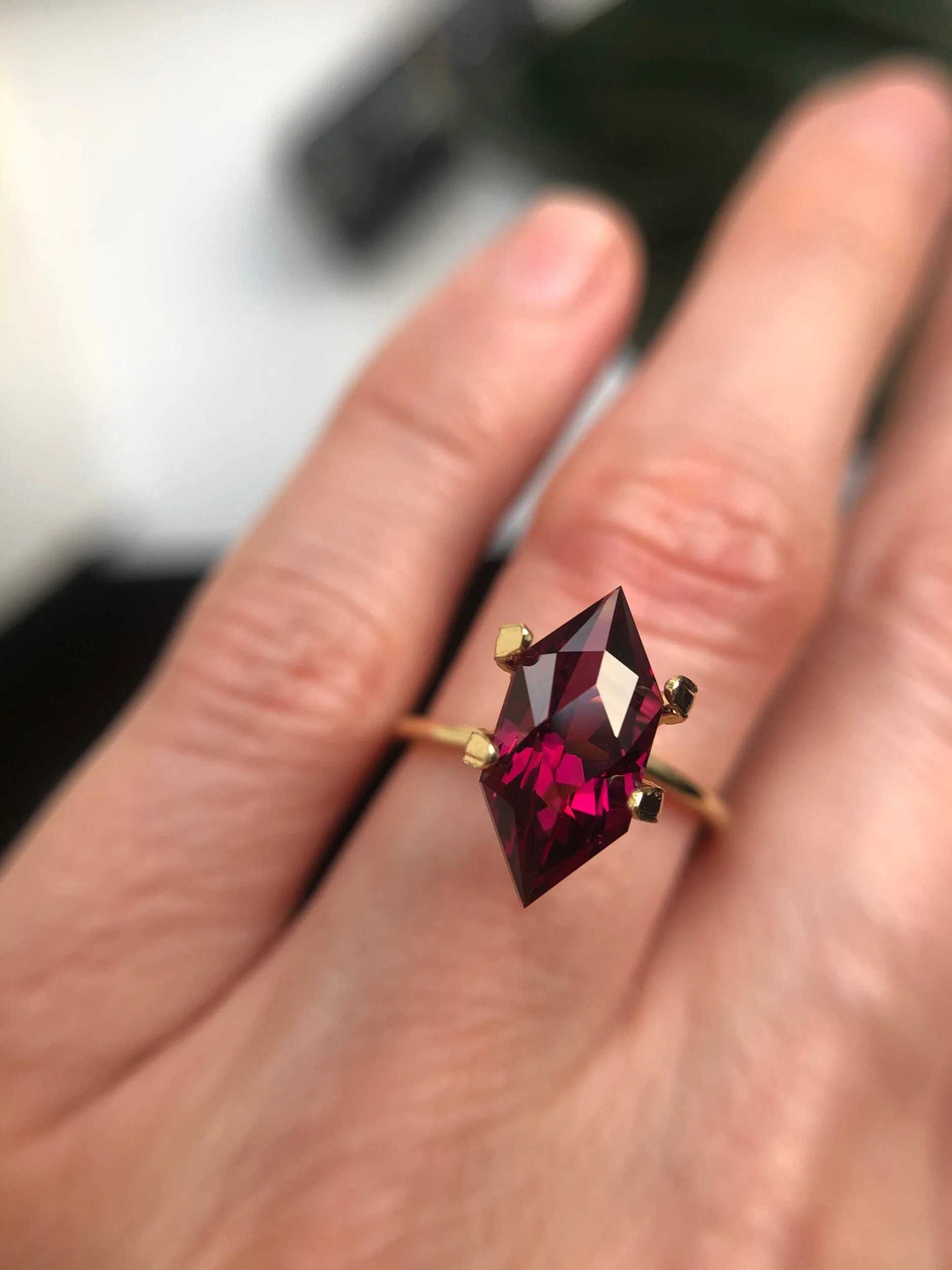 75F8389A-36B1-4E04-B8BE-F89DAB3EA43F