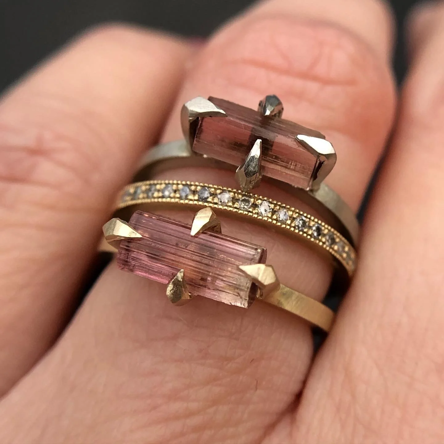 59592070-ABC7-40EF-AFDB-0DB2E74DBD2A