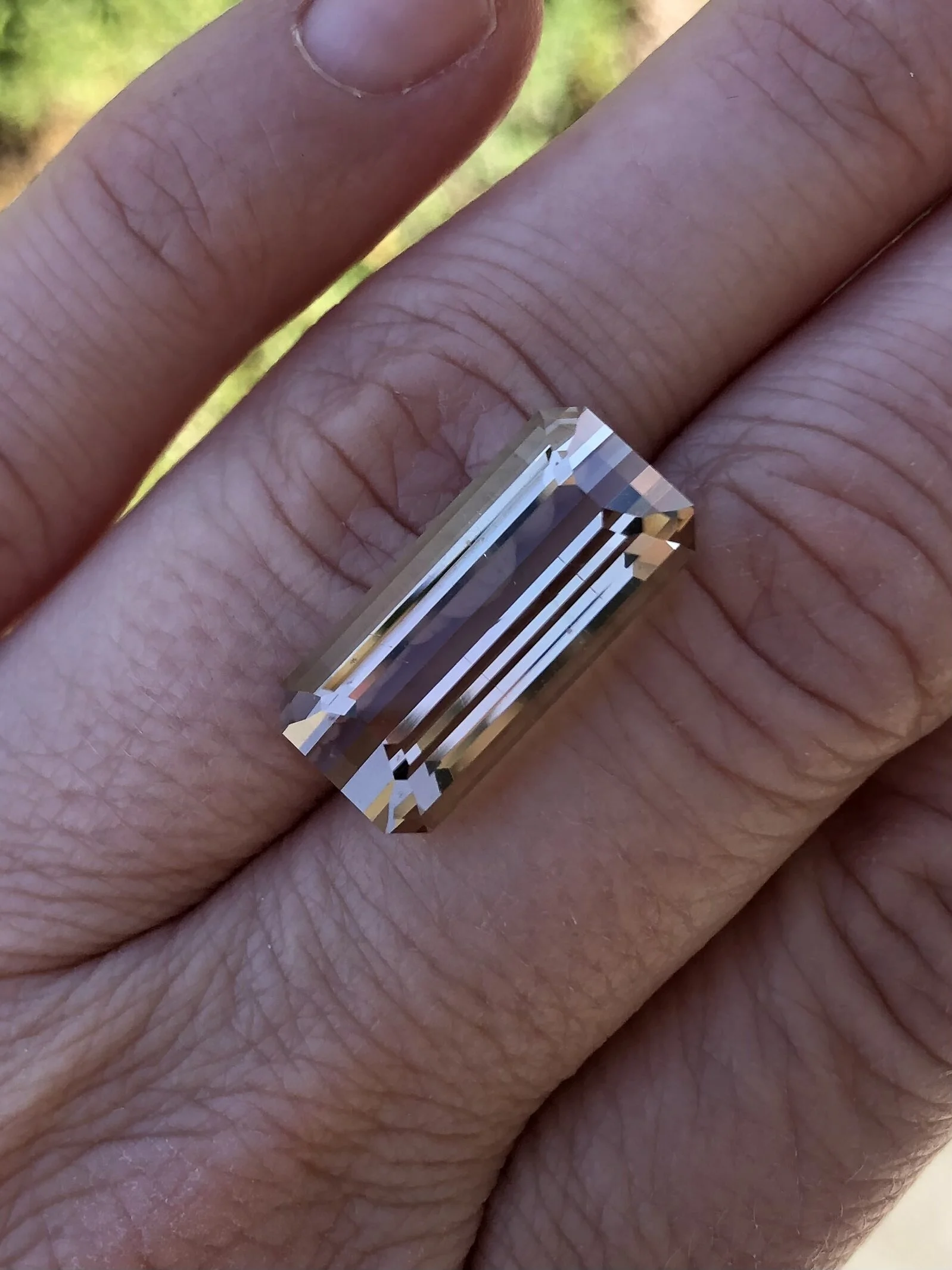 27DEC263-CF11-457B-B0DC-969E4439BA5C