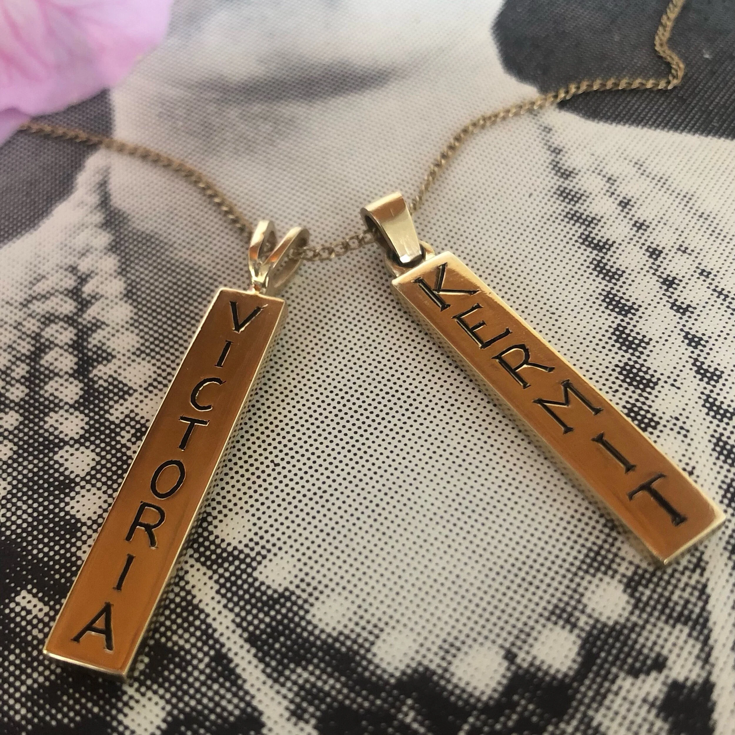 8FA81B70-2902-49F8-9C61-EDC720EE0B6C